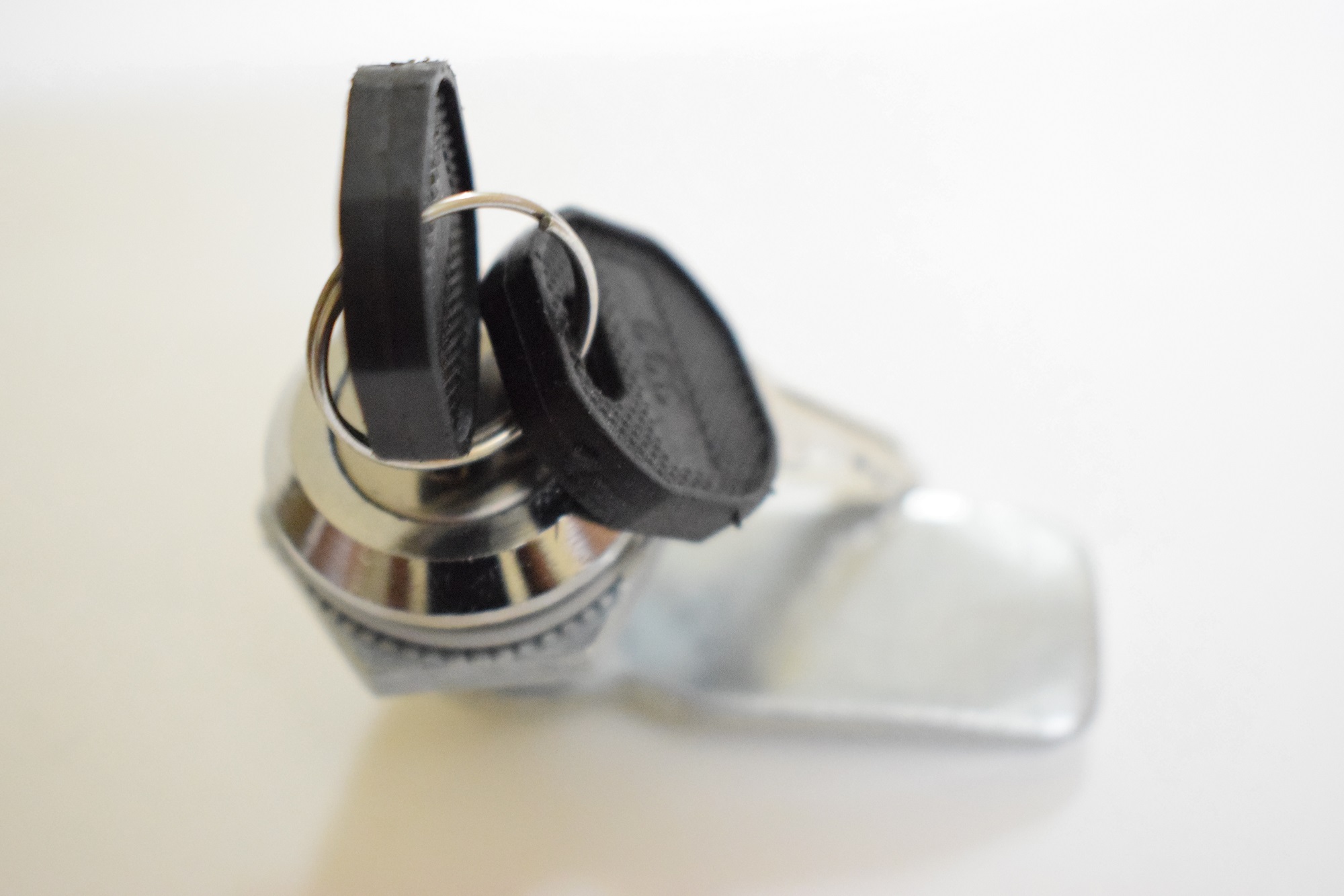Die Cast key lock 18 mm Cut out 20 X 22 (RCL-158)